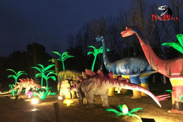 自貢迎賓大道恐龍景觀(guān)